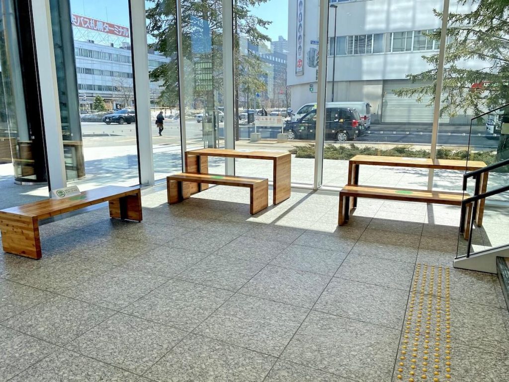 札幌図書情報館　１階